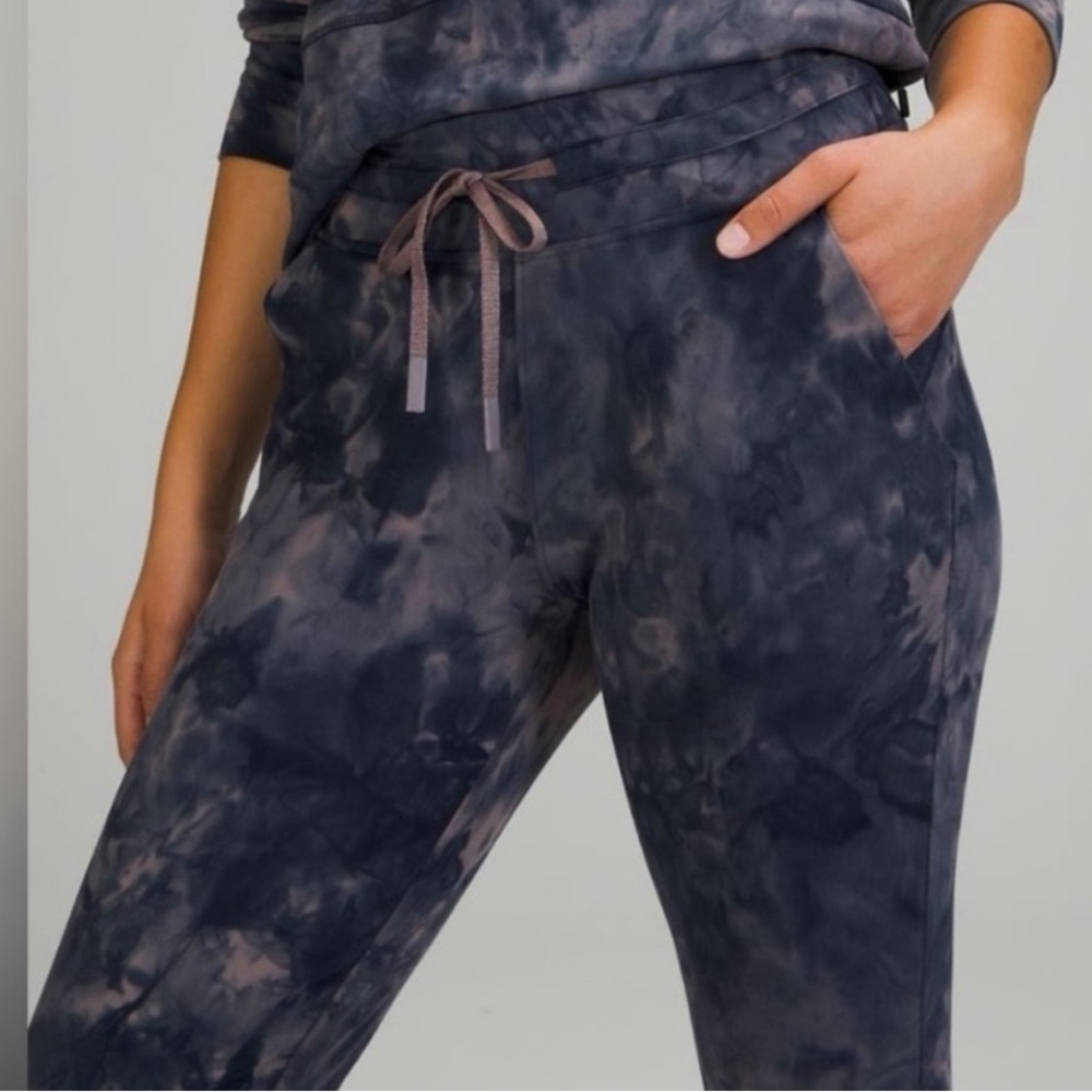 Lululemon Ready to Rulu High-Rise Jogger 23” Diamond Dye Lunar Rock Navy sz 4